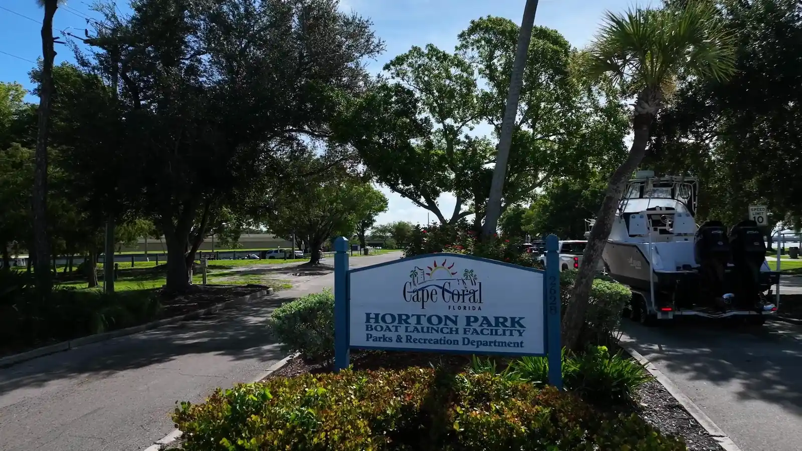 Horton Park and Rosen Park boat launch entrance signs, Cape Coral